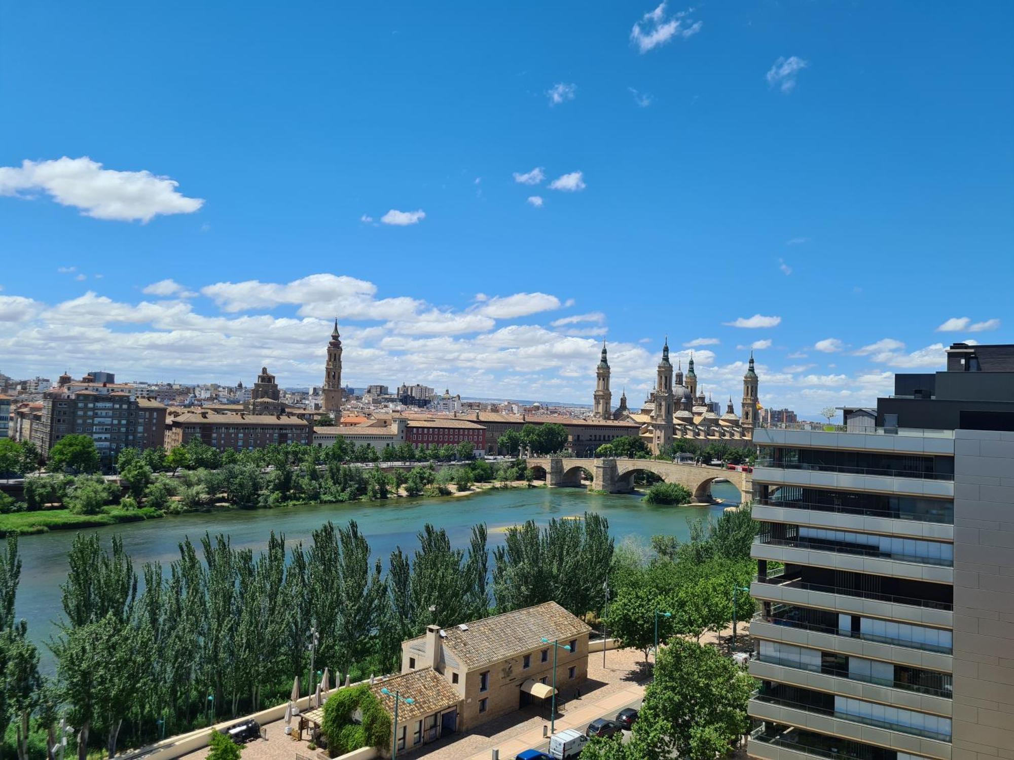 Appartamento Dos Torres Ribera Play & Relax Con Jacuzzi Y Cine Saragozza Esterno foto